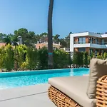 Luxury 4br W/ Pool & Cinema Golf | By Airnest