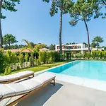 Luxury 4br W/ Pool & Cinema Golf | By Airnest Villa *