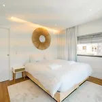 Luxury 4br W/ Pool & Cinema Golf | By Airnest Βίλα *