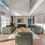 Luxury 4br W/ Pool & Cinema Golf | By Airnest Βίλα *