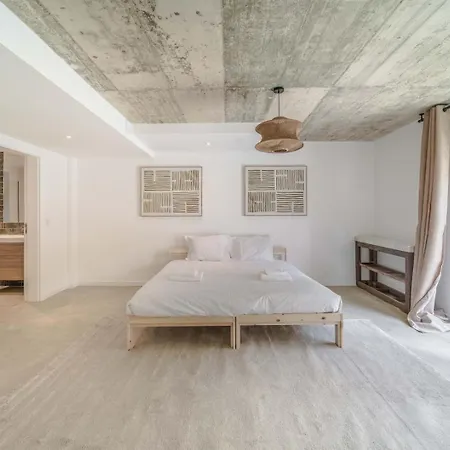 Luxury 4br W/ Pool & Cinema Golf | By Airnest