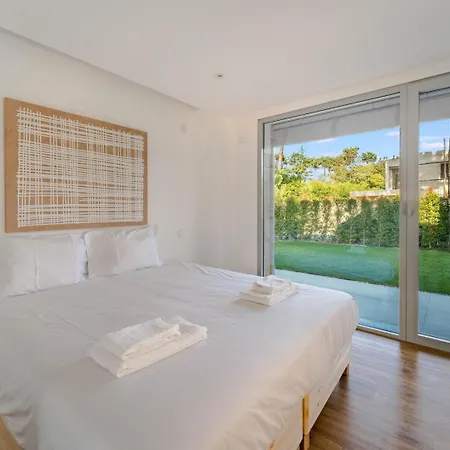 Villa Luxury 4br W/ Pool & Cinema Golf | By Airnest Aroeira (Setubal)