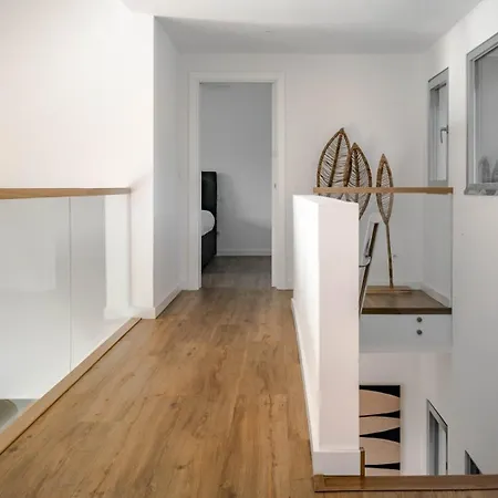 Luxury 4br W/ Pool & Cinema Golf | By Airnest