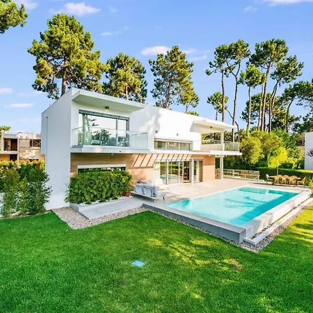 Luxury 4br W/ Pool & Cinema Golf | By Airnest * Aroeira (Setubal)