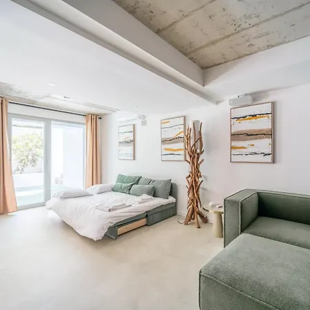 Villa Luxury 4br W/ Pool & Cinema Golf | By Airnest