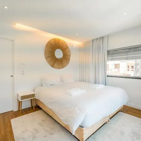 Luxury 4br W/ Pool & Cinema Golf | By Airnest Vila *