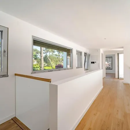 Luxury 4br W/ Pool & Cinema Golf | By Airnest Charneca (Setubal)