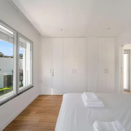 Vila Luxury 4br W/ Pool & Cinema Golf | By Airnest *