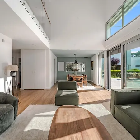 Luxury 4br W/ Pool & Cinema Golf | By Airnest * Charneca (Setubal)