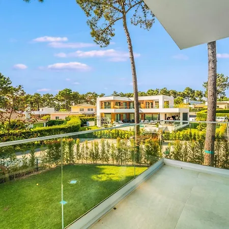 Luxury 4br W/ Pool & Cinema Golf | By Airnest Charneca (Setubal)