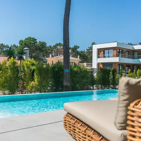Luxury 4br W/ Pool & Cinema Golf | By Airnest