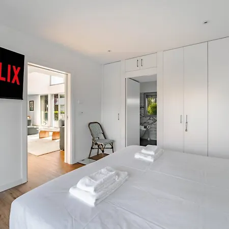 Luxury 4br W/ Pool & Cinema Golf | By Airnest Vila *