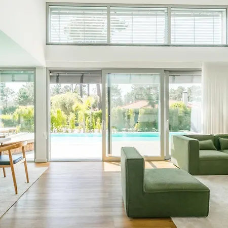 Luxury 4br W/ Pool & Cinema Golf | By Airnest *