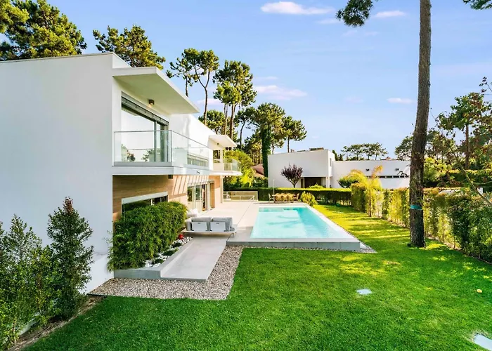 Villa Luxury 4br W/ Pool & Cinema Golf | By Airnest *