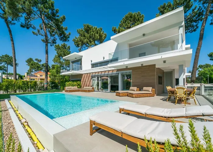 Luxury 4br W/ Pool & Cinema Golf | By Airnest Villa *