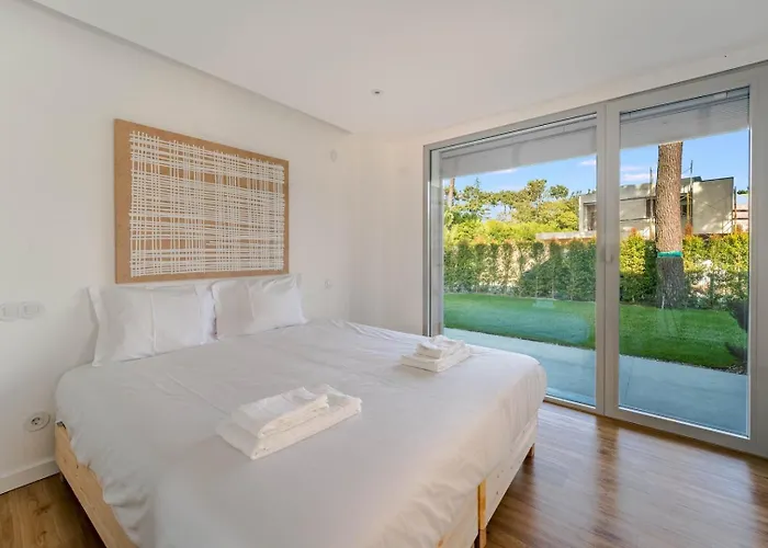 Villa Luxury 4br W/ Pool & Cinema Golf | By Airnest